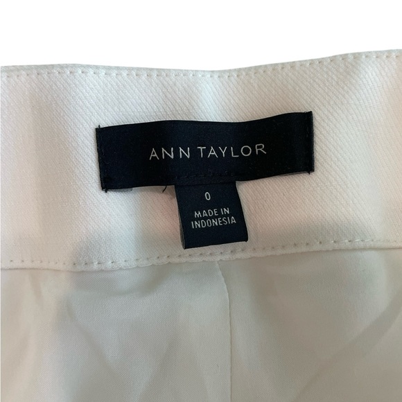Elegant ANN TAYLOR Straight Leg Pants –Off White Lined, Size 0 - Picture 5 of 6